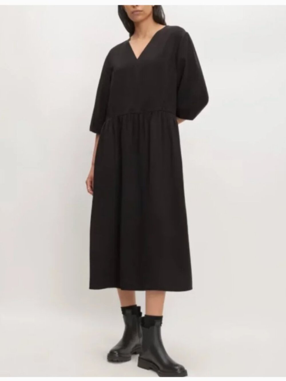Everlane Puff-Sleeve Tencel Dress. Black, size small